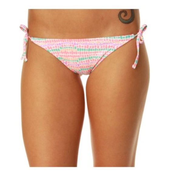 NWT Under Armour Hydro Armour Draya String Bikini - Picture 1 of 5